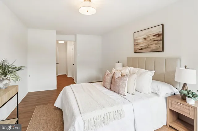 $275,000 | 12201 Braxfield Court, Unit 13, Rockville, MD 20852