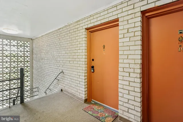 $275,000 | 12201 Braxfield Court, Unit 13, Rockville, MD 20852