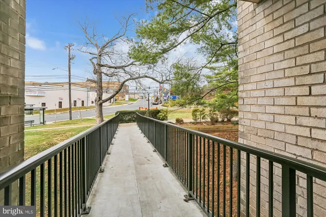 $275,000 | 12201 Braxfield Court, Unit 13, Rockville, MD 20852