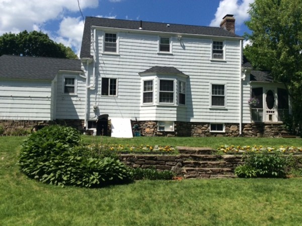 8 Rexhame Road Worcester, MA 01606 - Photo 3 of 20
