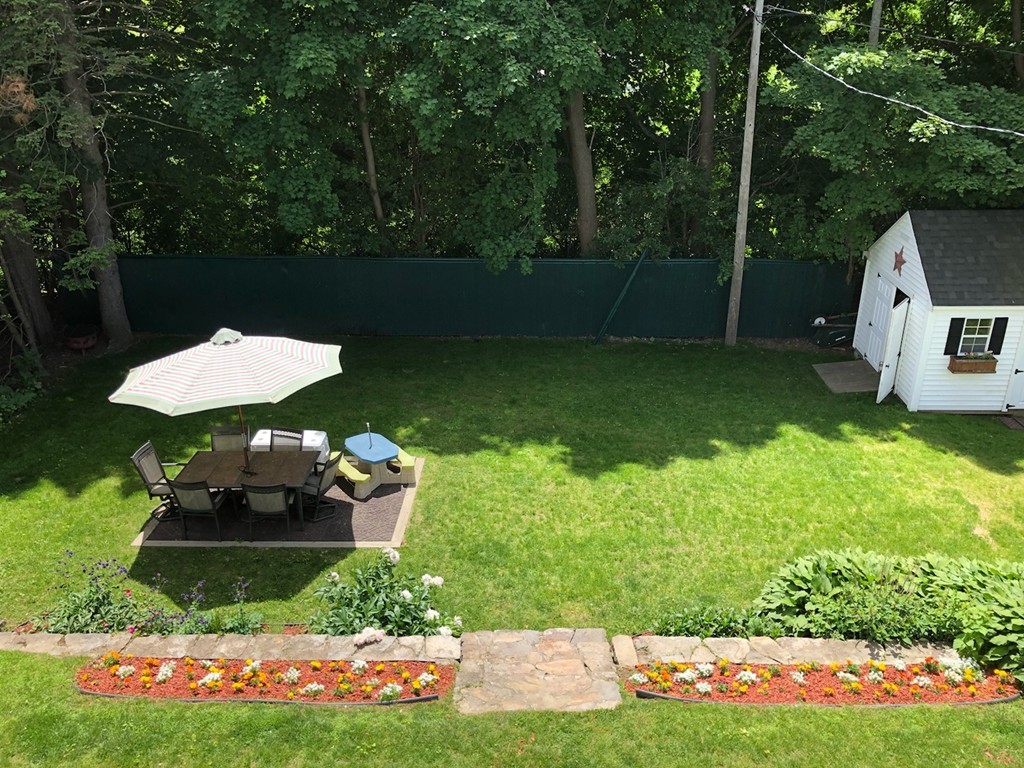 8 Rexhame Road Worcester, MA 01606 - Photo 4 of 20