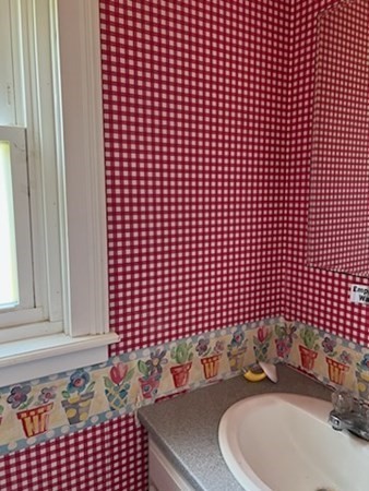 29 Hazel Avenue Amherst, MA 01002 - Photo 13 of 28 Gallery Image 13