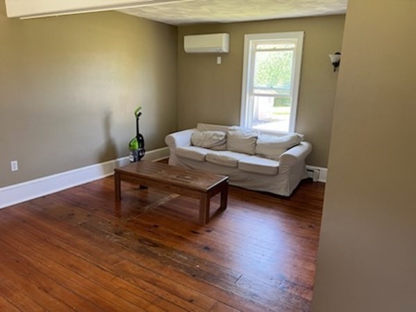 29 Hazel Avenue Amherst, MA 01002 - Photo 15 of 28 Gallery Image 15