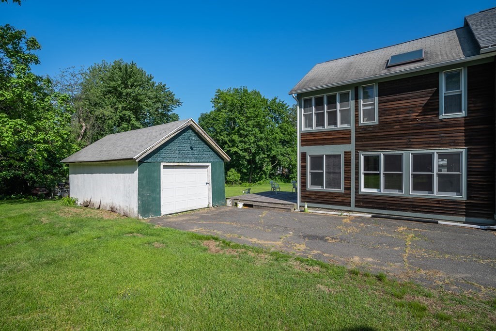 29 Hazel Avenue Amherst, MA 01002 - Photo 3 of 28 Gallery Image 3