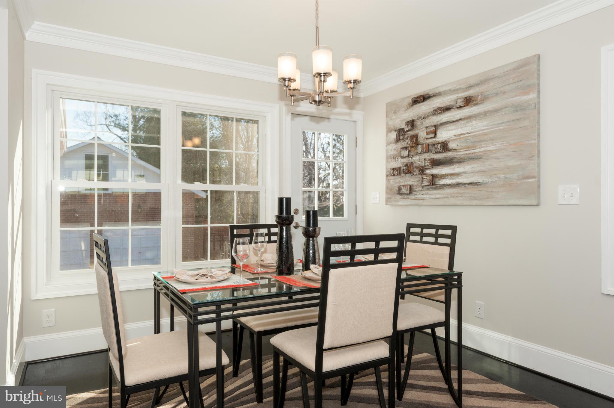 9435 Curran Road Silver Spring, MD 20901 - Photo 14 of 30 Dining Room