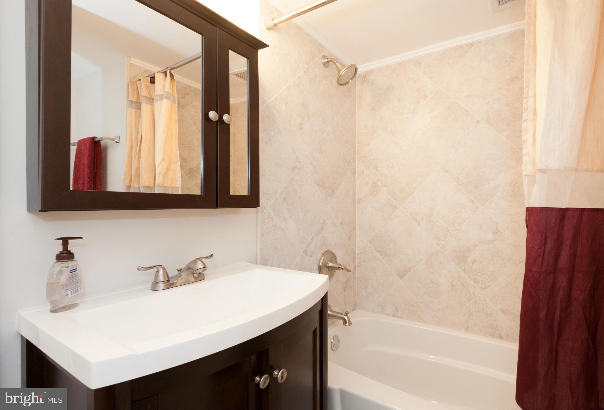 9435 Curran Road Silver Spring, MD 20901 - Photo 19 of 30 Bath