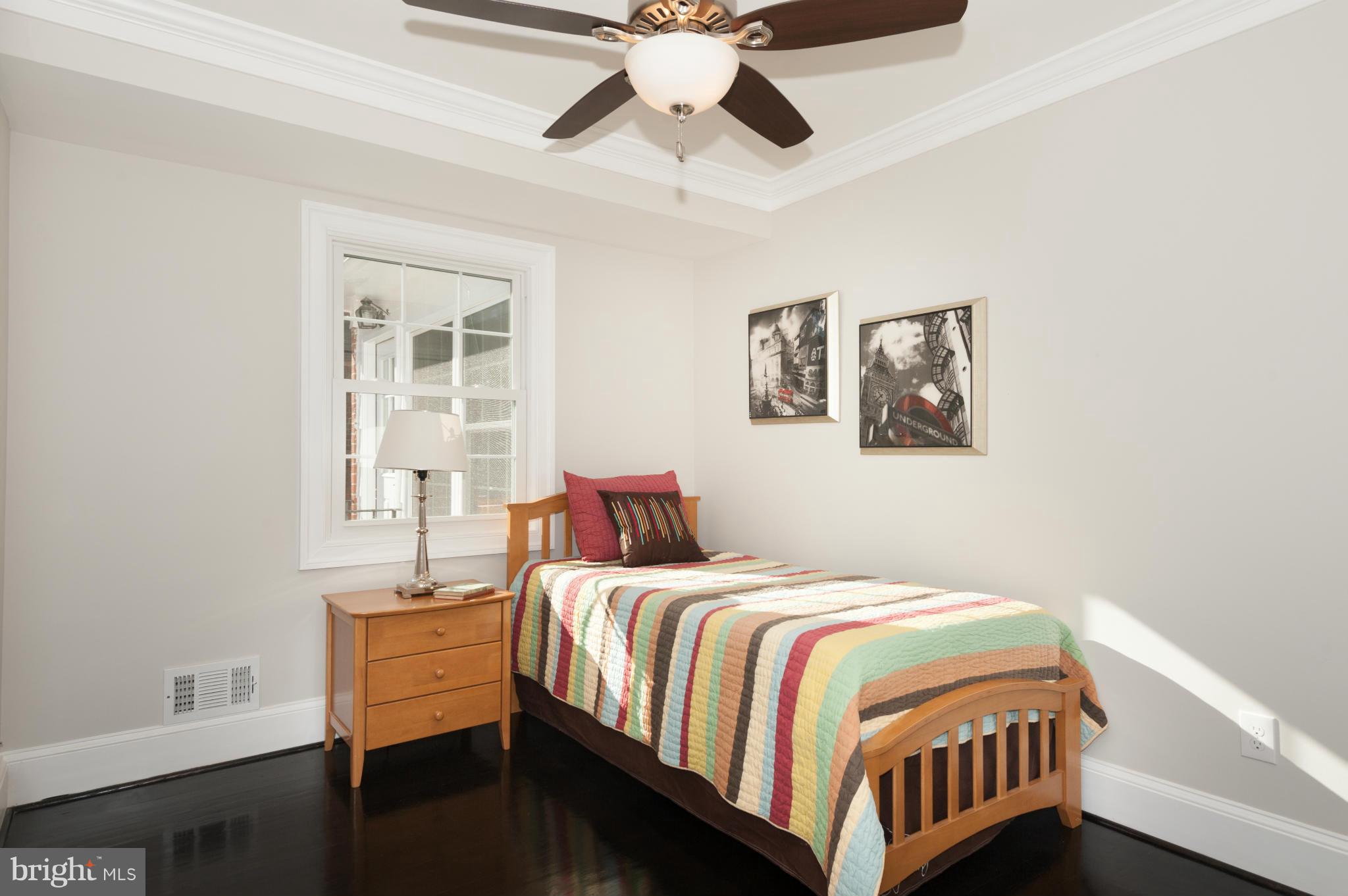 9435 Curran Road Silver Spring, MD 20901 - Photo 23 of 30 Bedroom