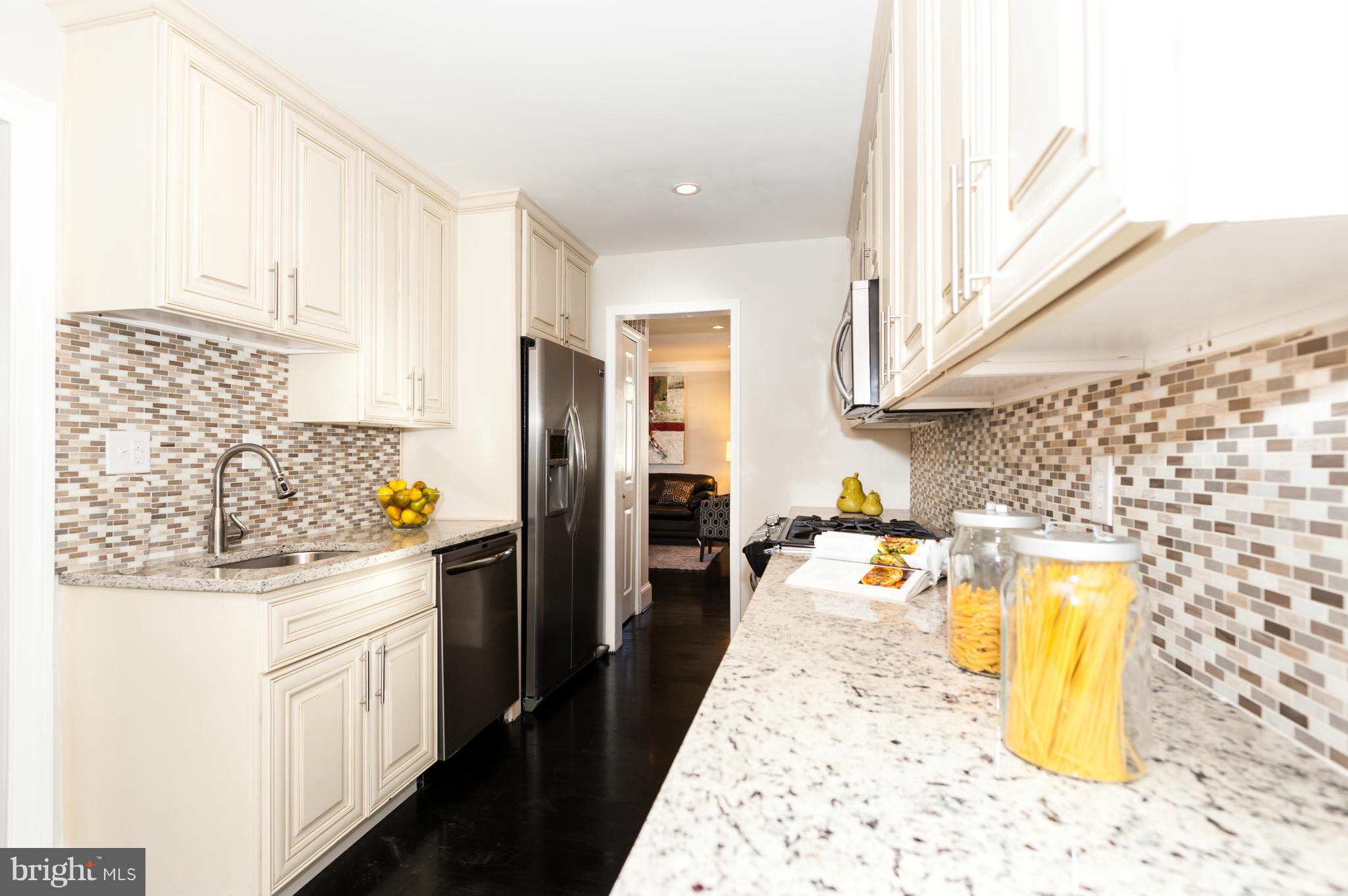 9435 Curran Road Silver Spring, MD 20901 - Photo 6 of 30 Kitchen