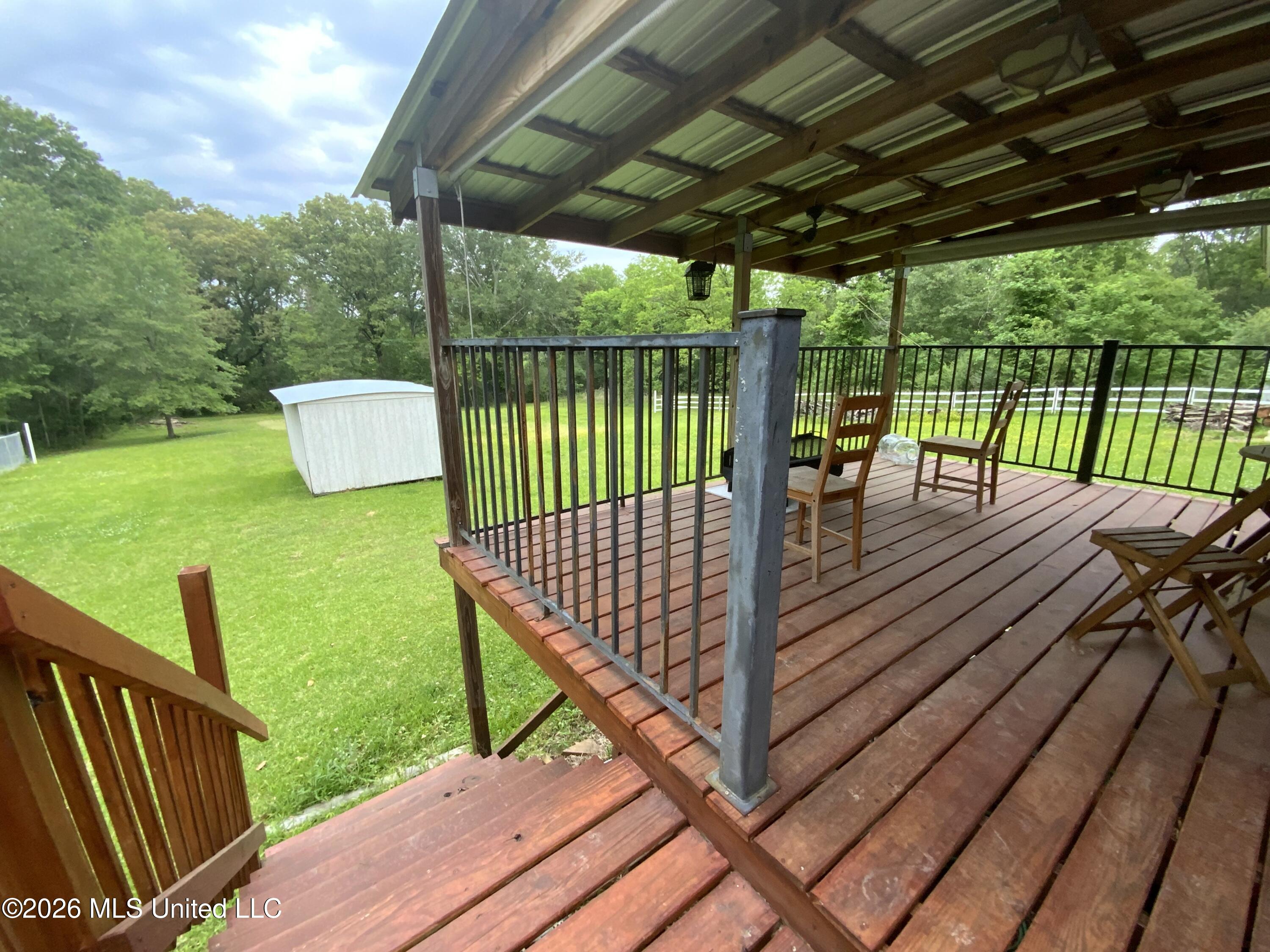 144 Plummer Circle Jackson, MS 39209 - Photo 7 of 10 Deck II
