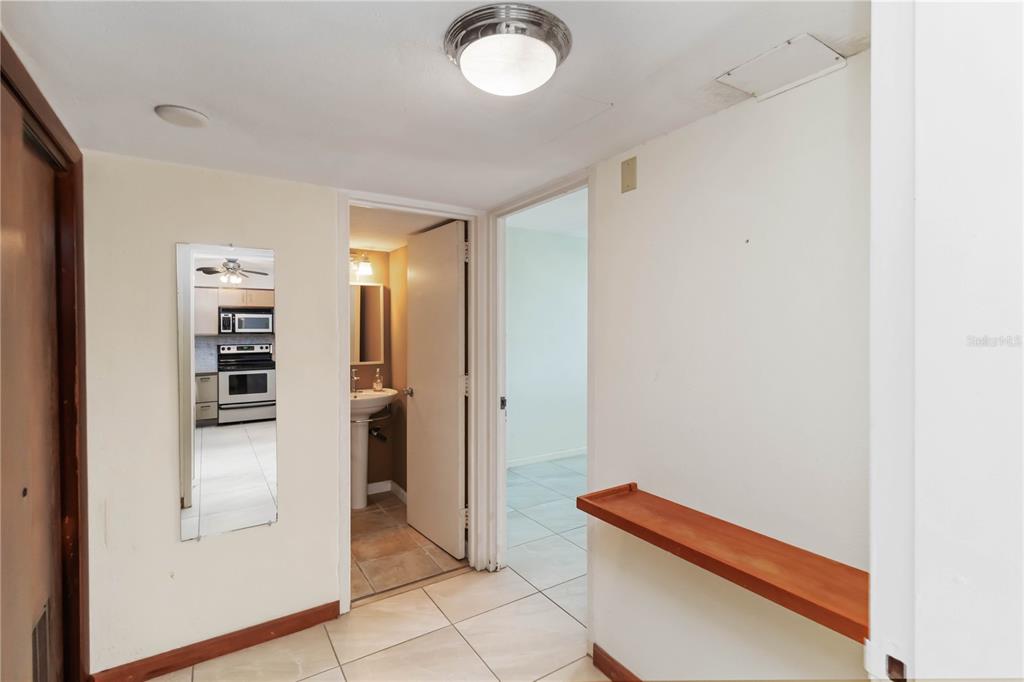 33 South Gulfstream Avenue, Unit 502 Sarasota, FL 34236 - Photo 12 of 23