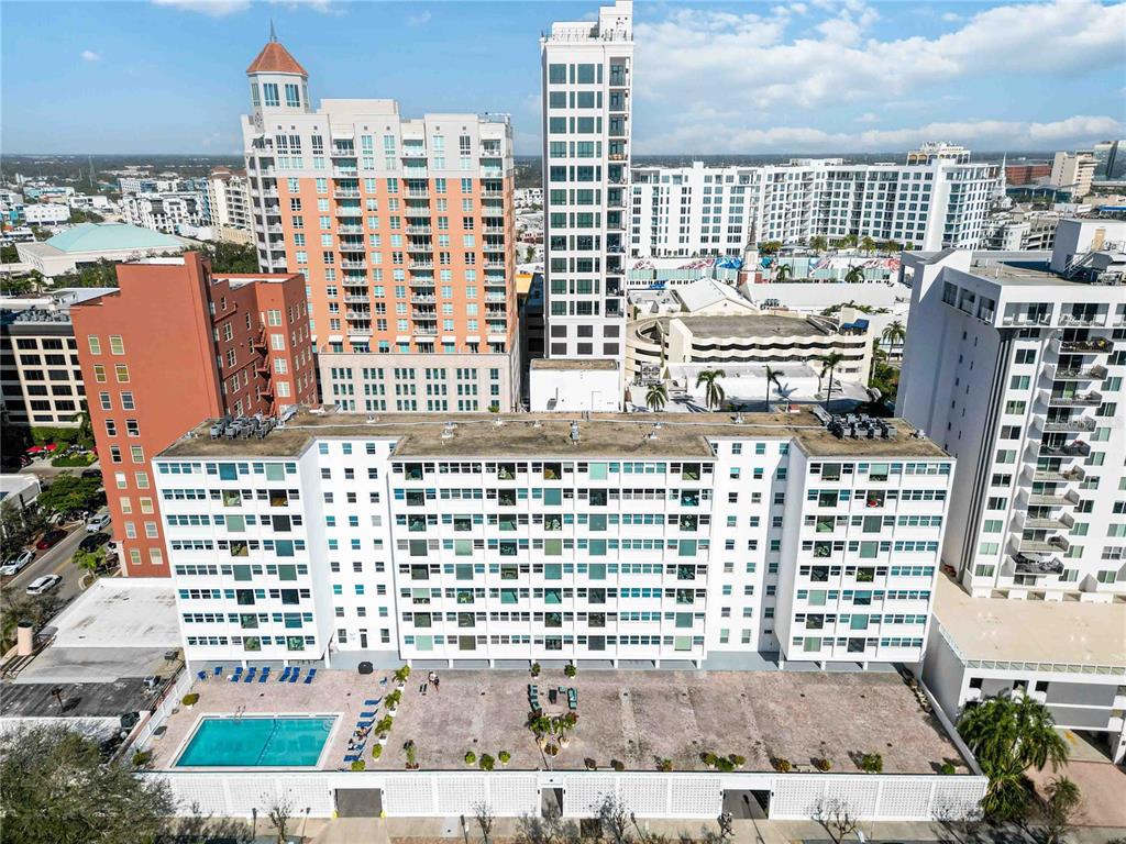 33 South Gulfstream Avenue, Unit 502 Sarasota, FL 34236 - Photo 18 of 23 a view of a city with tall buildings