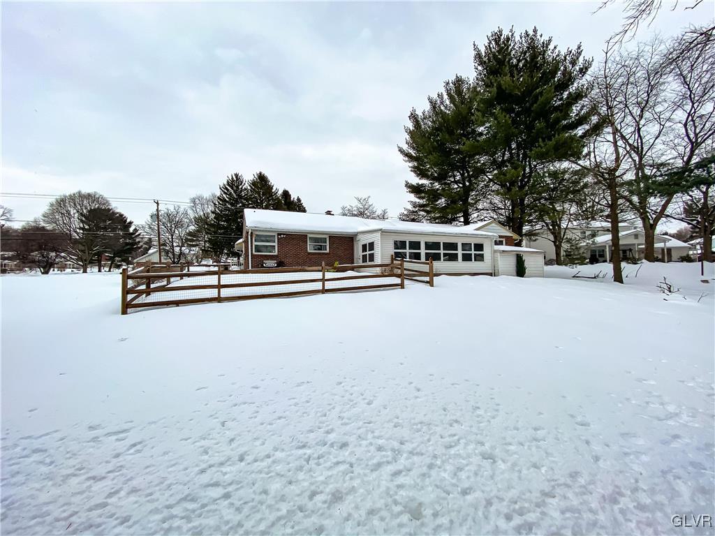 3315 Altonah Road Bethlehem, PA 18017 - Photo 5 of 24 Gallery Image 5