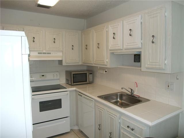 8693 Boca Drive Boca Raton, FL 33433 - Photo 3 of 12 20130324175238319403000000-o