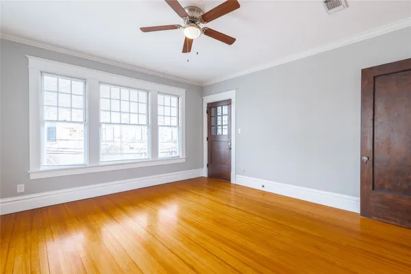 $1,300 | 806 Winbern Street, Unit 2, Houston, TX 77002