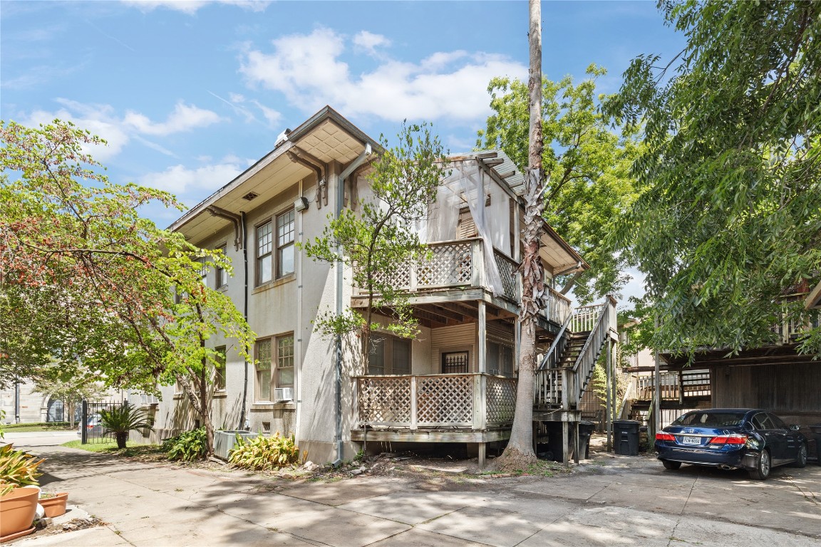 806 Winbern Street, Unit 2 Houston, TX 77002 - Photo 10 of 11 a house view