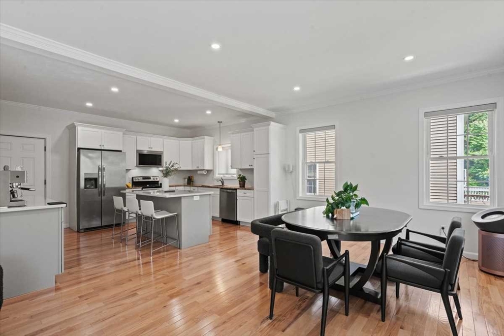 492 Hamilton Street Worcester, MA 01604 - Photo 14 of 42