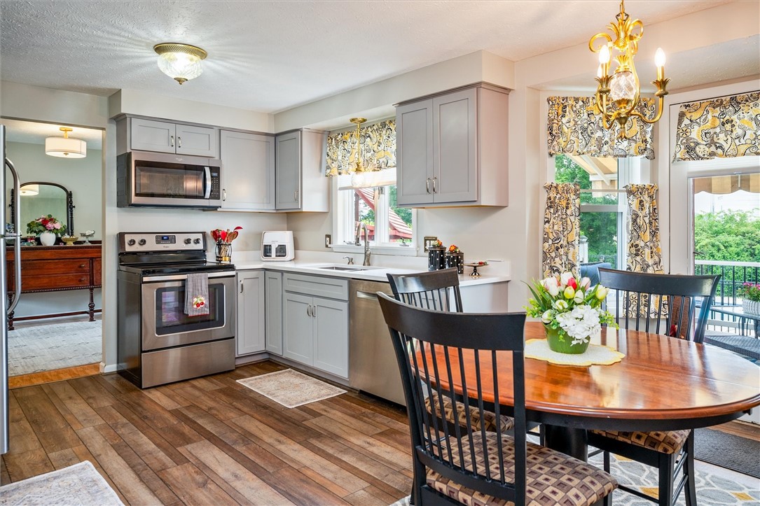 20 Fraser Drive Parma, NY 14468 - Photo 7 of 31