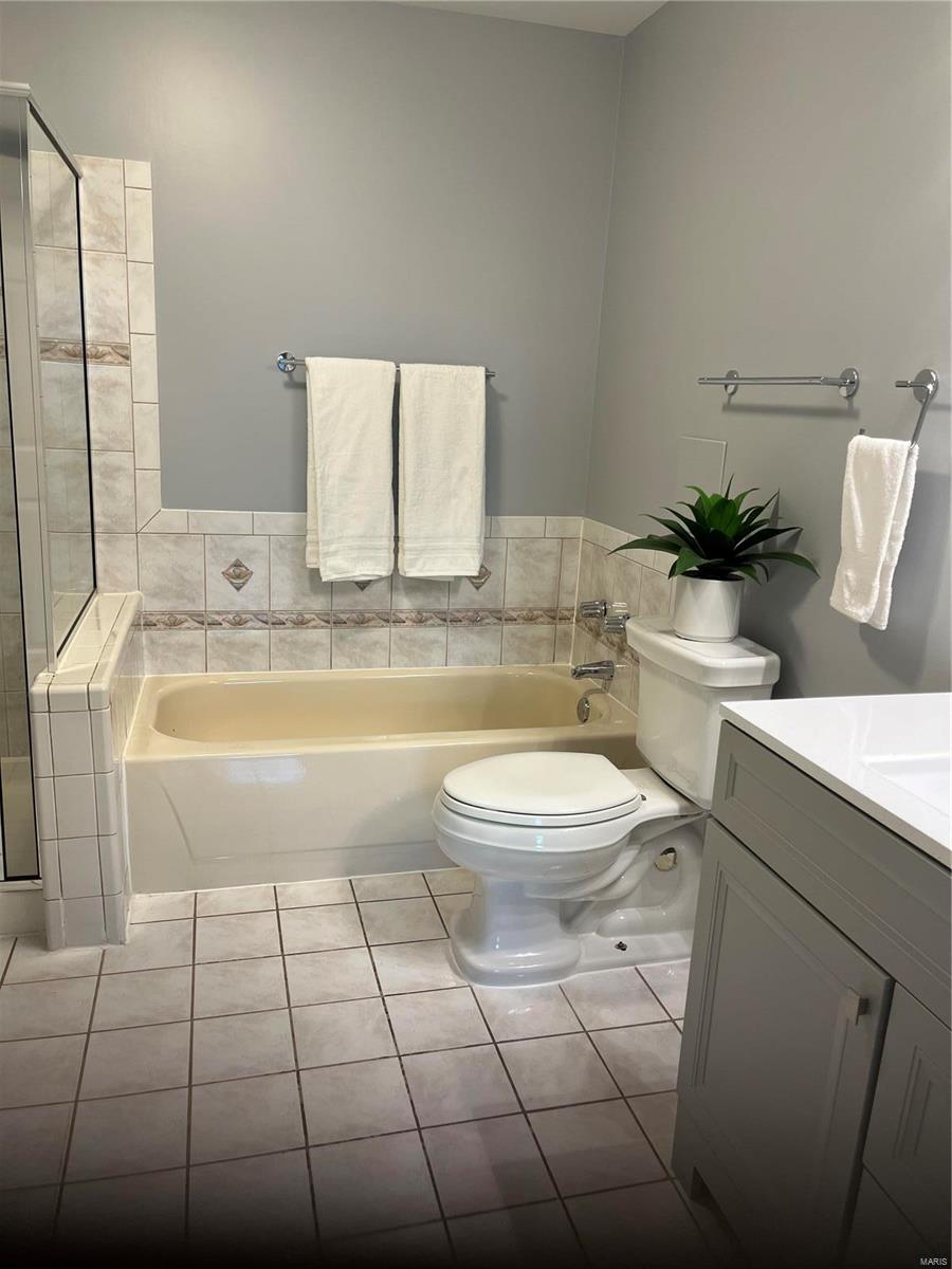 1356 Holgate Drive, Unit G2 Ballwin, MO 63021 - Photo 16 of 31