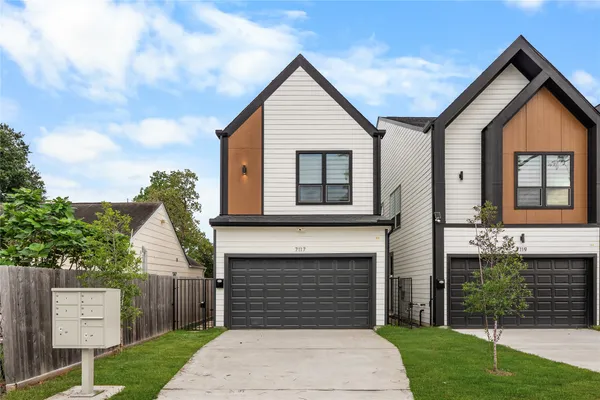 $339,900 | 7117 Goforth Street, Houston, TX 77021