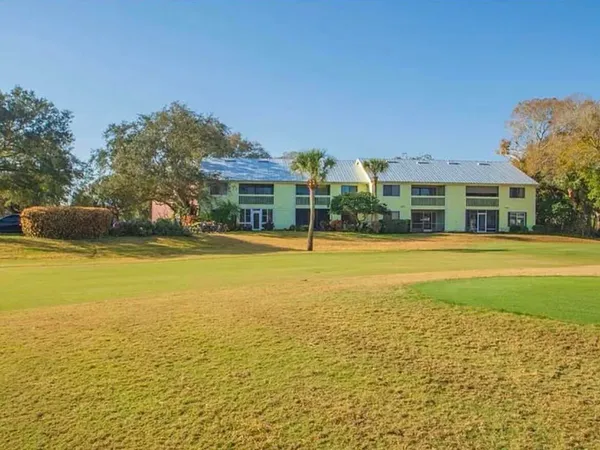 $2,200 | 5790 Marina Drive, Unit 2, Sebastian, FL 32958