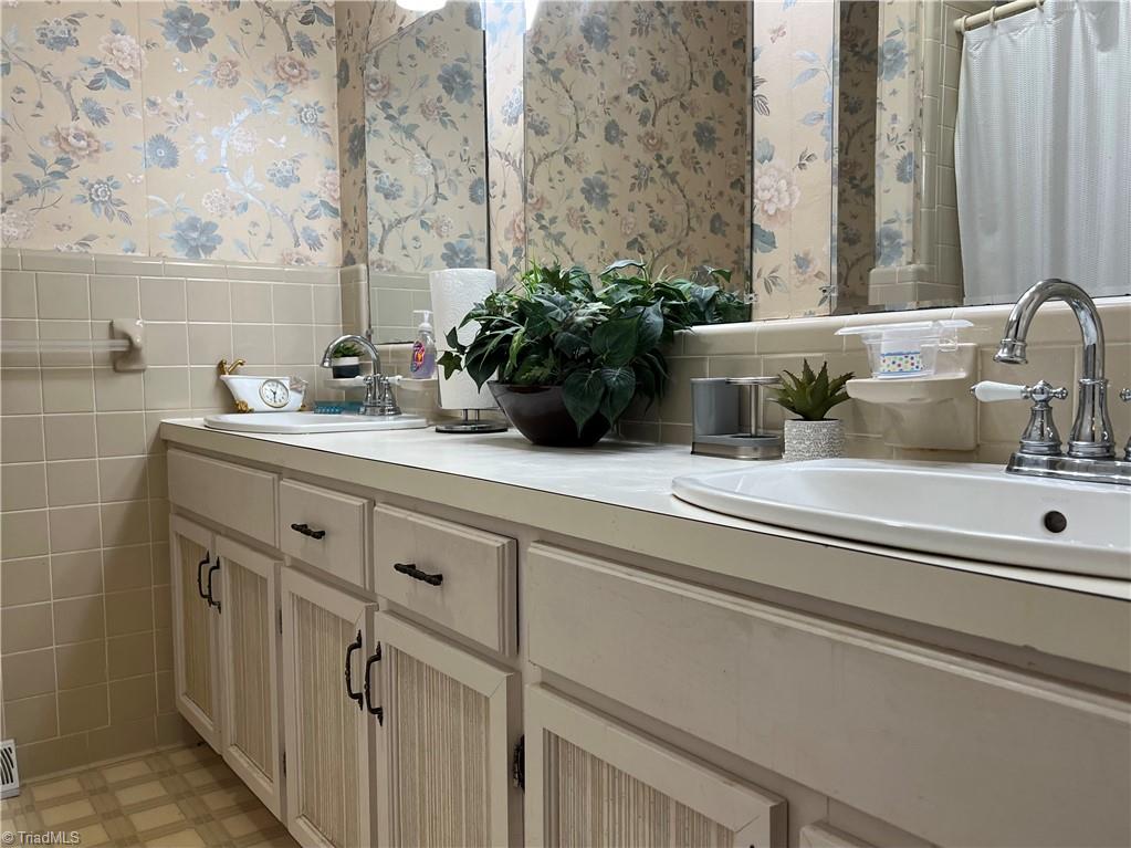 539 Inwood Road Asheboro, NC 27205 - Photo 23 of 48 Gallery Image 23