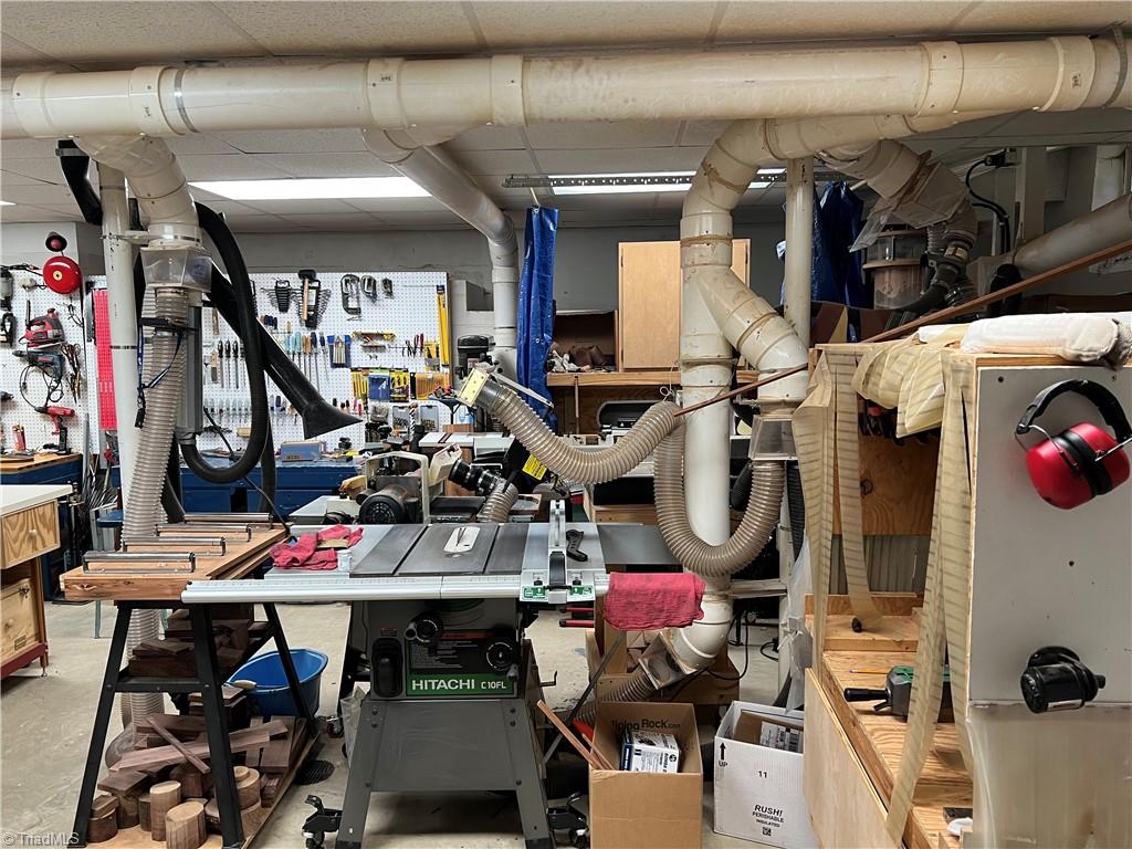 539 Inwood Road Asheboro, NC 27205 - Photo 46 of 48 woodshop with dustless system
