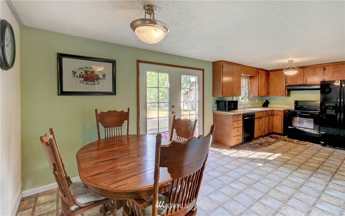 11909 Southeast 167th Street Renton, WA 98058 - Photo 4 of 15