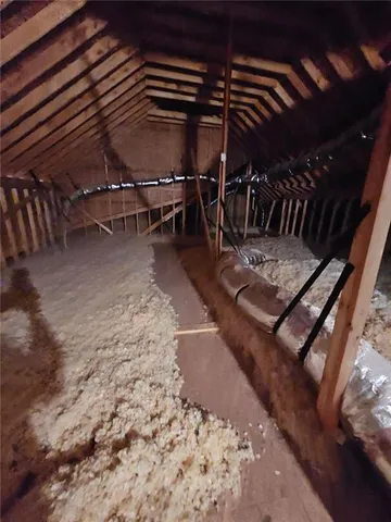 a view of big house with a big yard