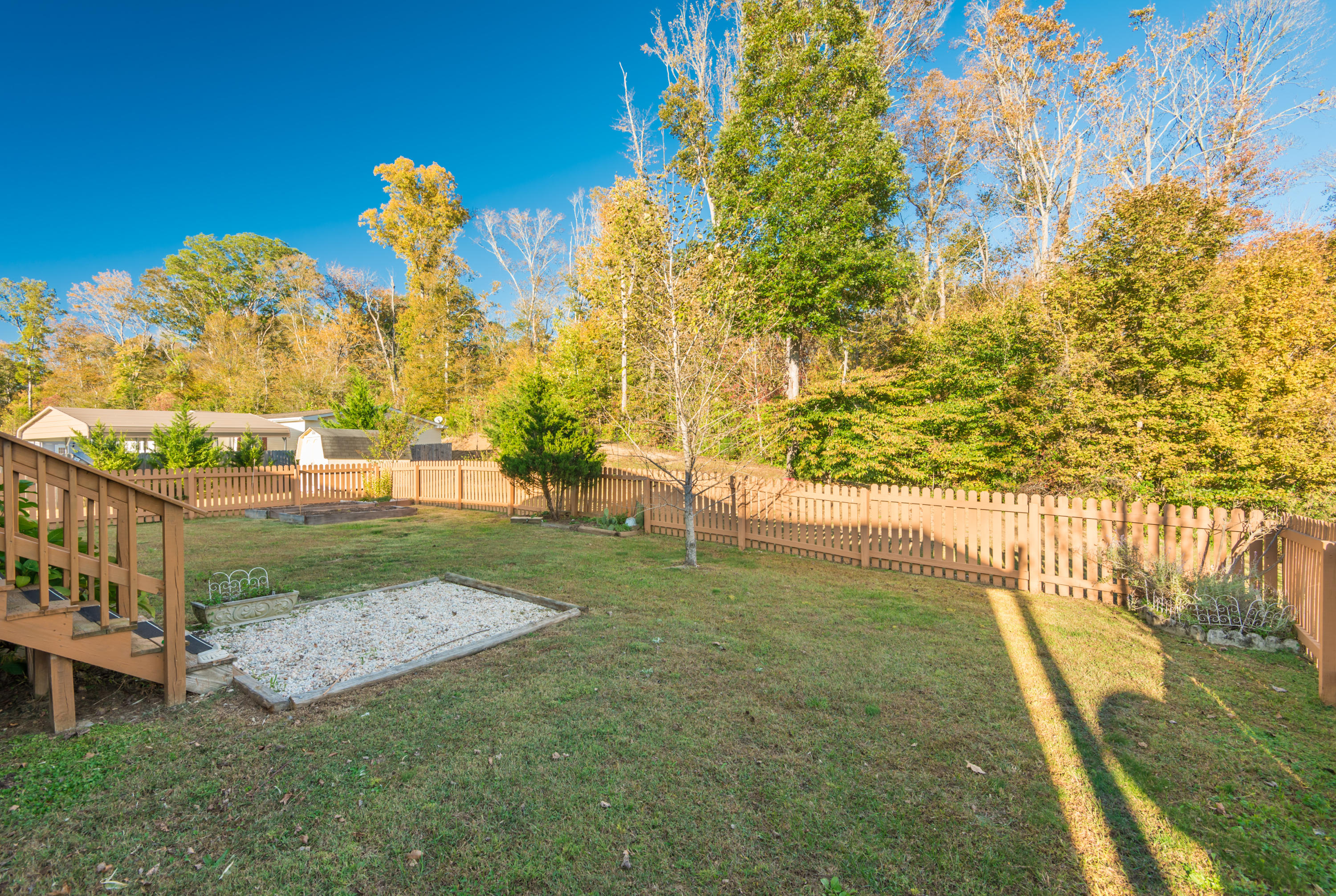 226 Loggers Lane Clinton, TN 37716 - Photo 29 of 34 226LoggersLn-26