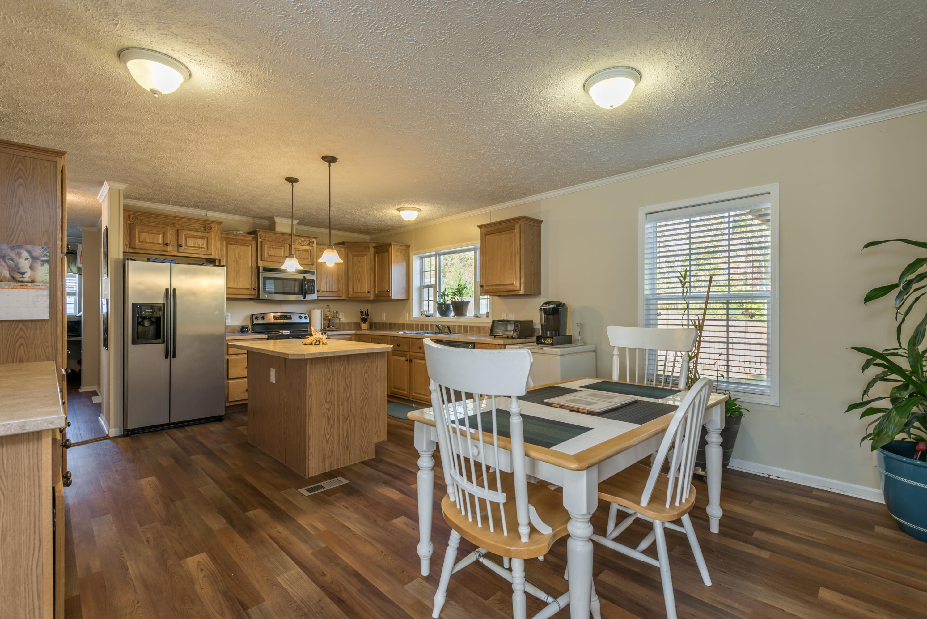 226 Loggers Lane Clinton, TN 37716 - Photo 8 of 34 226LoggersLn-5