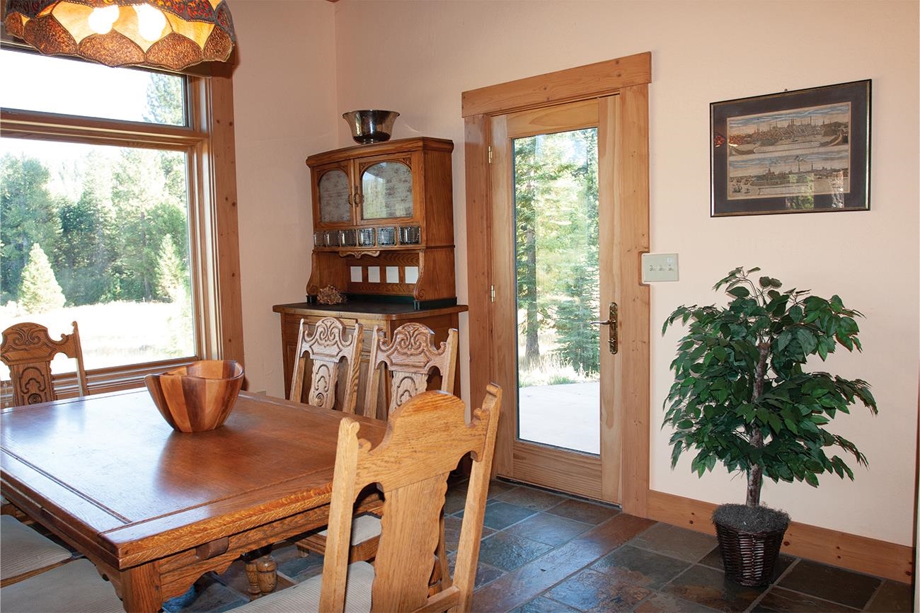 1711 Smith Lake Road Graeagle, CA 96103 - Photo 8 of 26 a living room with furniture and a potted plant