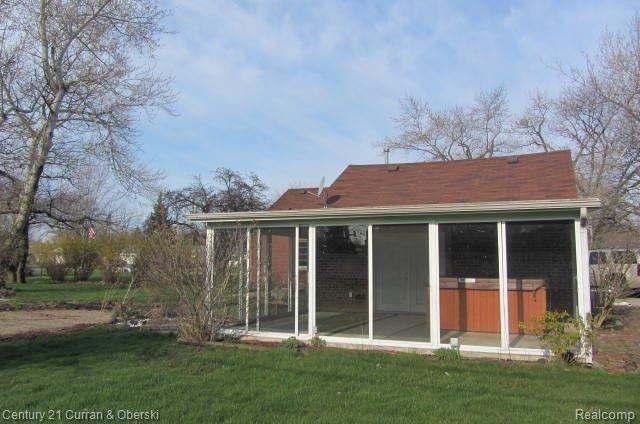 14313 allen rd exterior 005.jpg