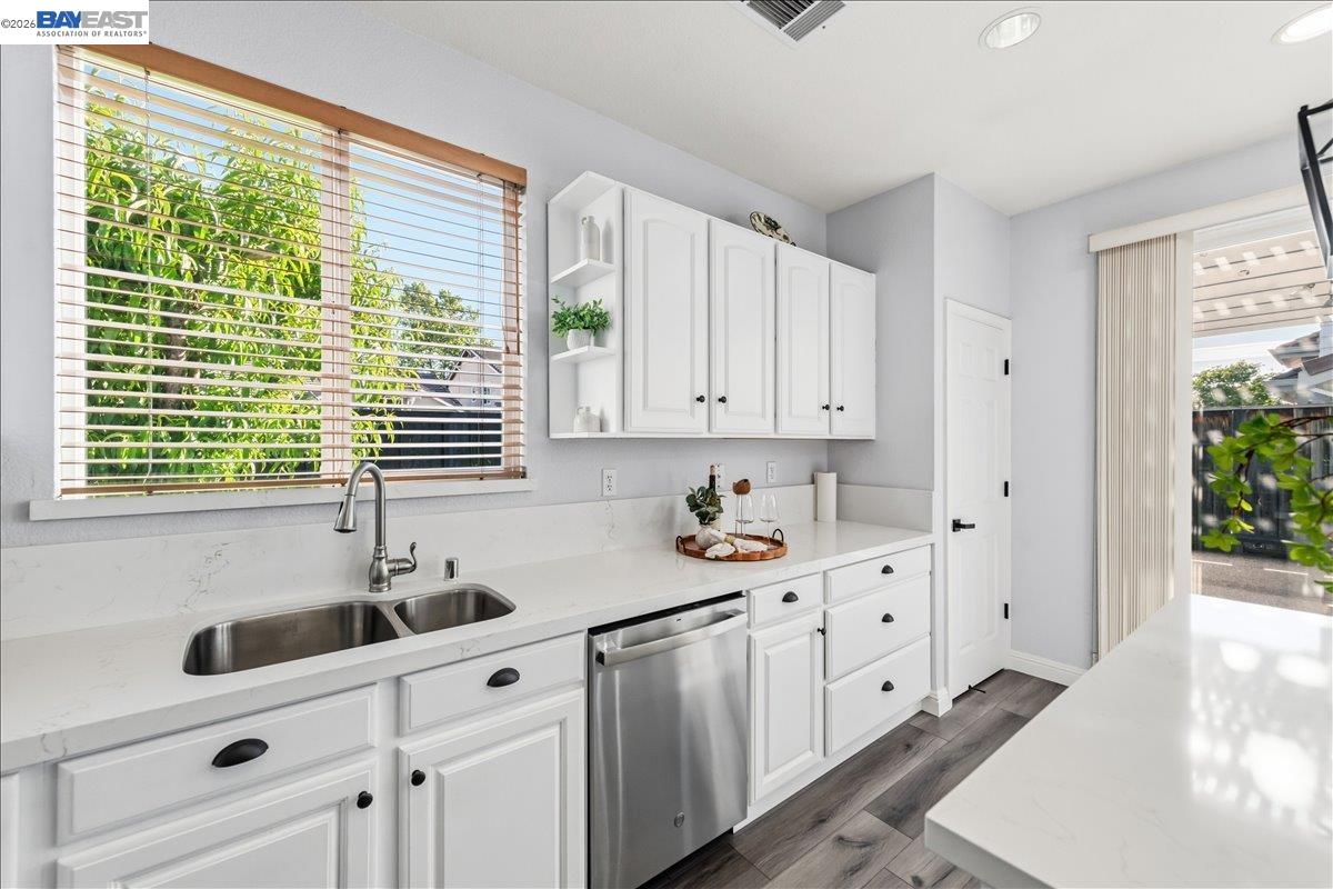 4708 Finch Way Dublin, CA 94568 - Photo 11 of 47