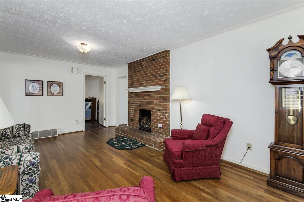 1435 North Old Pendleton Road Easley, SC 29642 - Photo 5 of 25