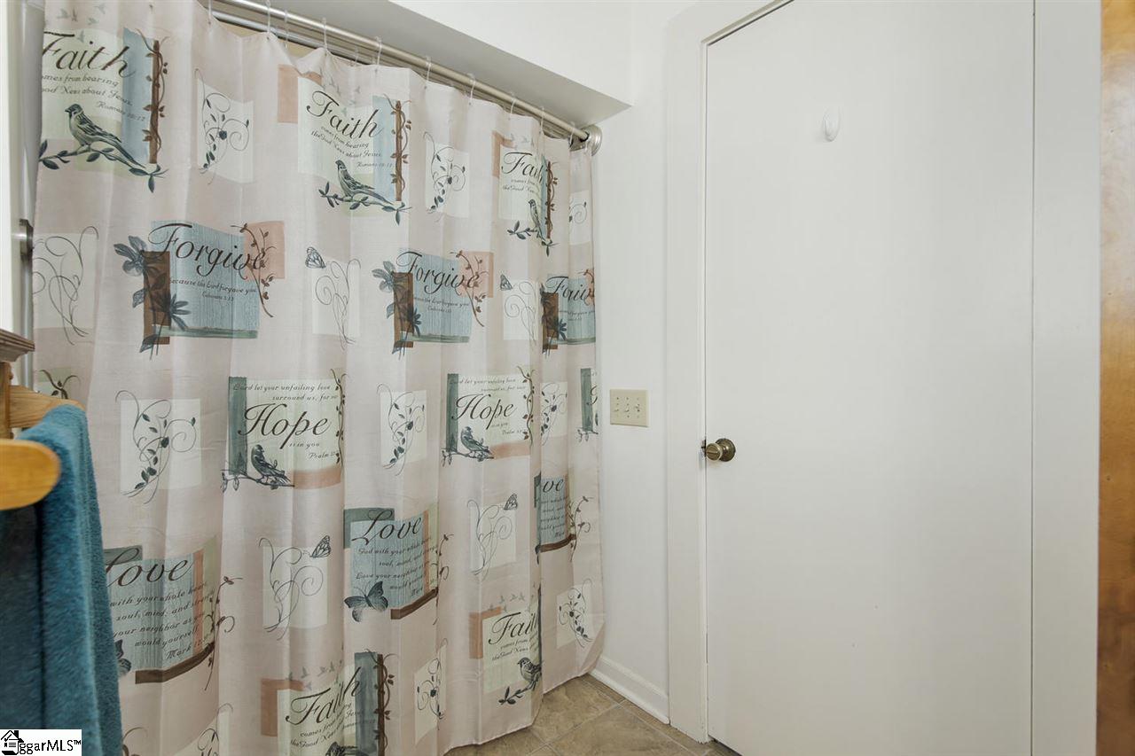 1435 North Old Pendleton Road Easley, SC 29642 - Photo 9 of 25