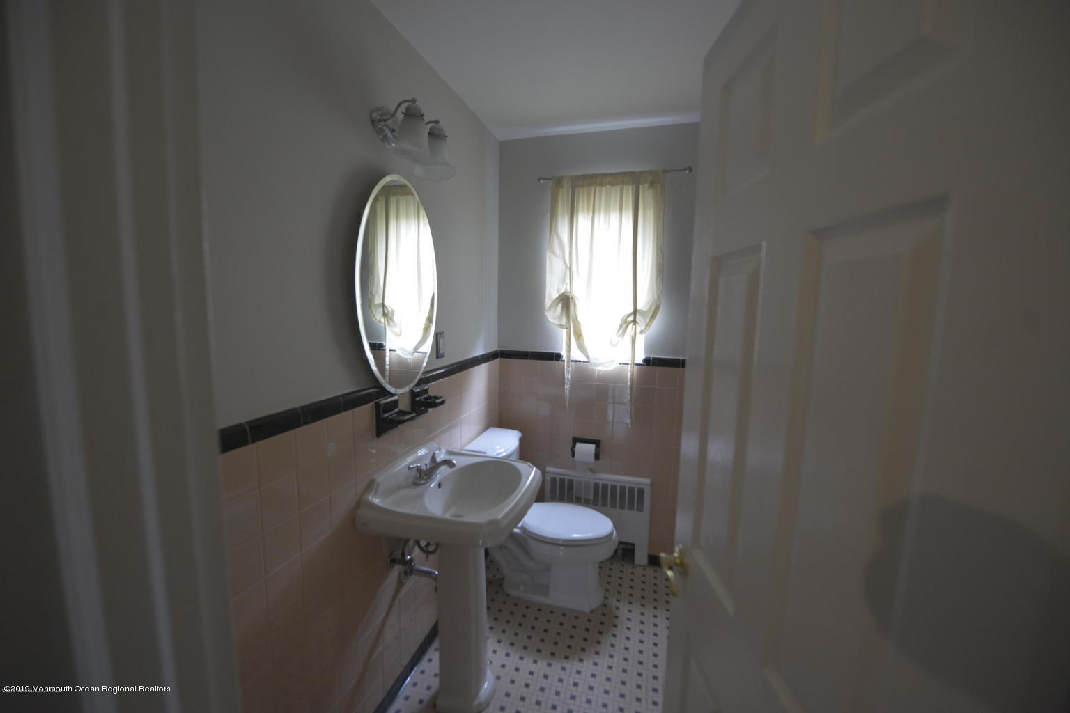 283 Spring Street, Unit 2A Red Bank, NJ 07701 - Photo 8 of 13 Bath