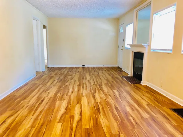 $2,100 | 613 South Highland Avenue, Bloomington, IN 47401