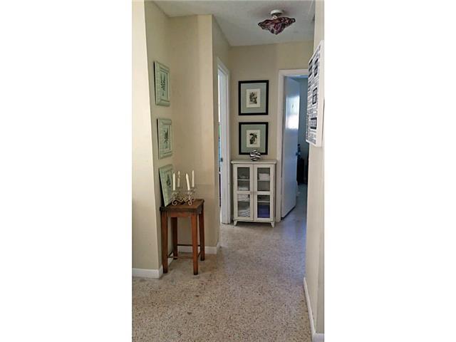 905 Northwest Terrace Road Stuart, FL 34994 - Photo 13 of 20 Gallery Image 13
