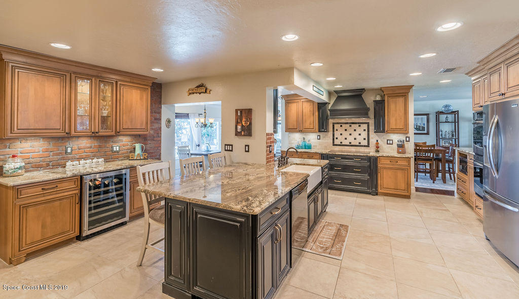 23 Country Club Road Cocoa Beach, FL 32931 - Photo 5 of 54 Chef's Kitchen