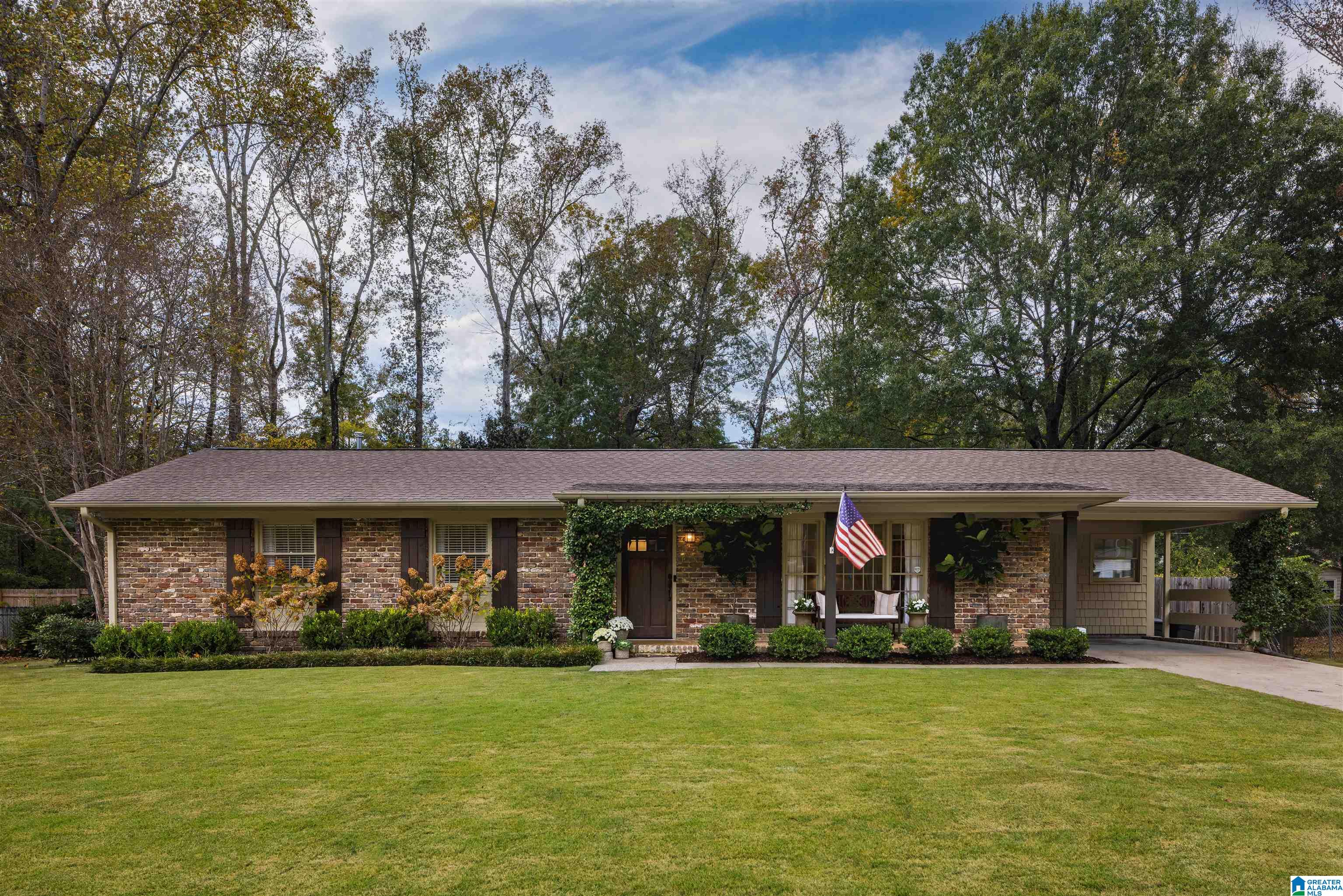4324 Mountaindale Road Birmingham, AL 35213 - Photo 1 of 45