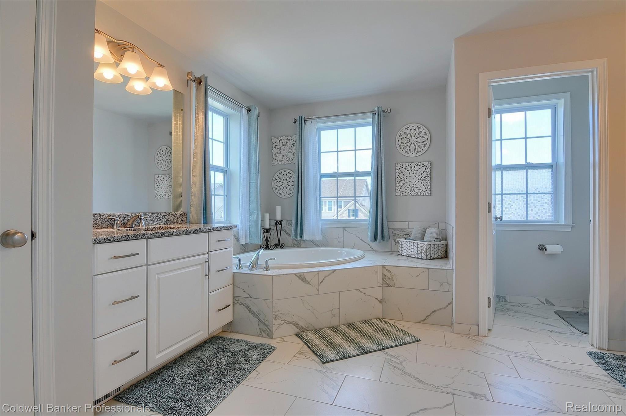 50877 Rockingham Drive Canton, MI 48188 - Photo 26 of 47 26-Master-Bathroom.jpg