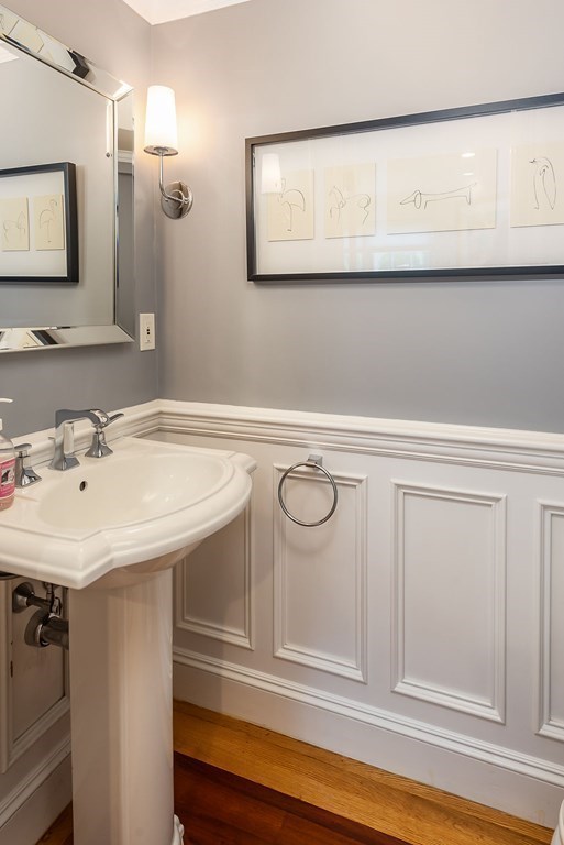 1844 Main Street, Unit 1844 Concord, MA 01742 - Photo 11 of 42 a bathroom with a sink and a mirror