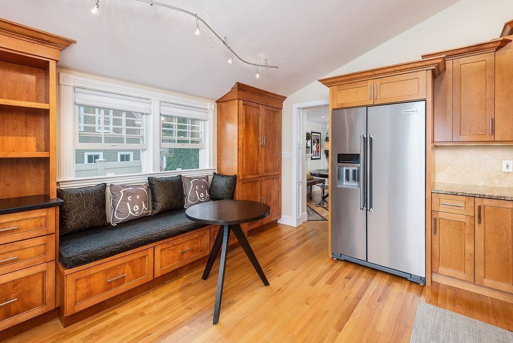 1844 Main Street, Unit 1844 Concord, MA 01742 - Photo 13 of 42 a living room with furniture and a window
