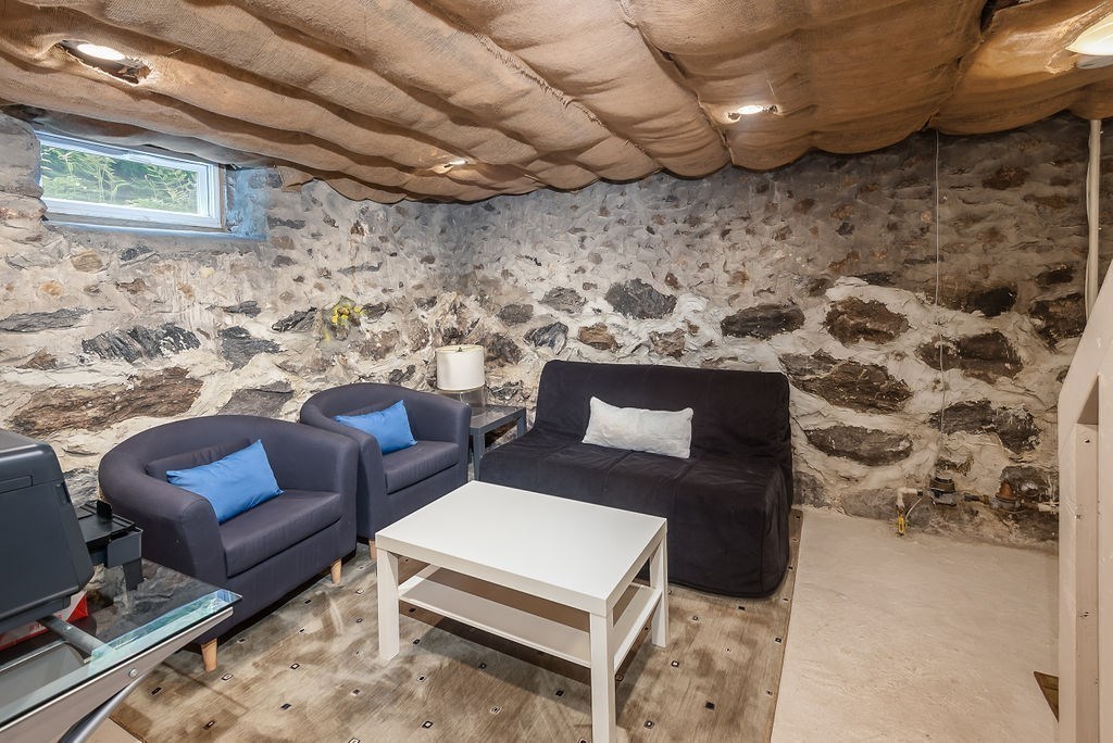 1844 Main Street, Unit 1844 Concord, MA 01742 - Photo 31 of 42 a view of livingroom with furniture