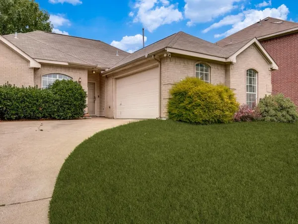 $2,200 | 4528 St Francis Avenue, Dallas, TX 75227
