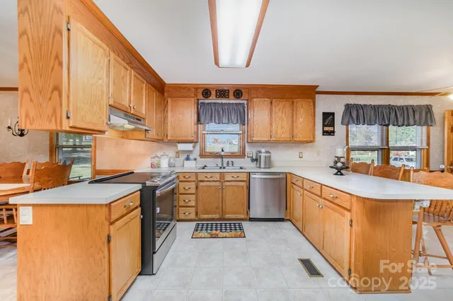 $575,000 | 2595 Shamrock Road, Harrisburg, NC 28075