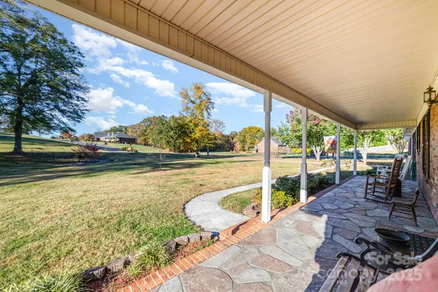 $550,000 | 2595 Shamrock Road, Harrisburg, NC 28075