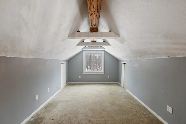 $275,000 | 557 West James Street, Lawrence, MI 49064