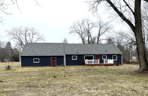 $265,000 | 557 West James Street, Lawrence, MI 49064