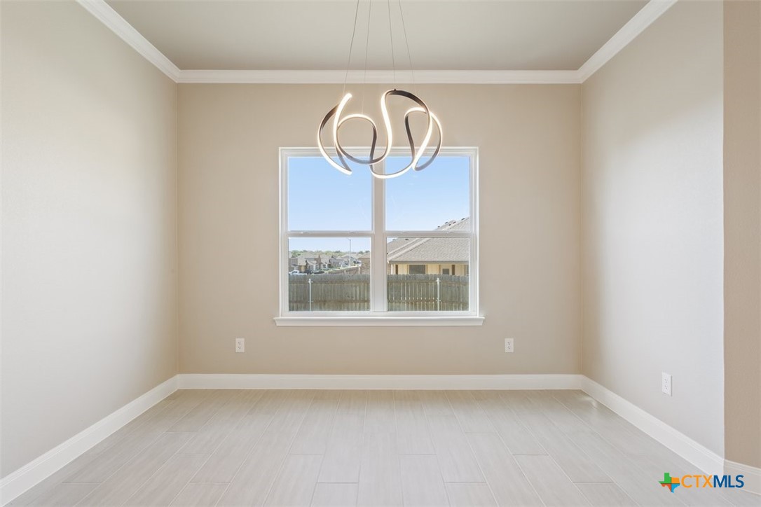 3824 Keller Road Temple, TX 76504 - Photo 13 of 28 an empty room with a window